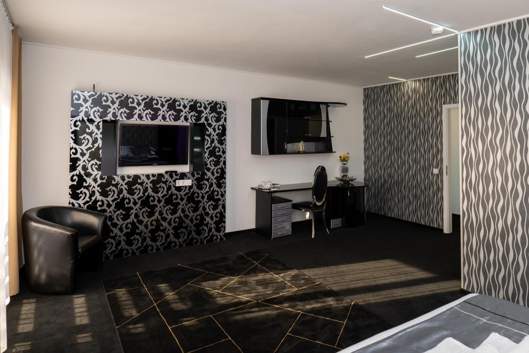 Titan Centrum Apartman Ньиредьхаза Экстерьер фото