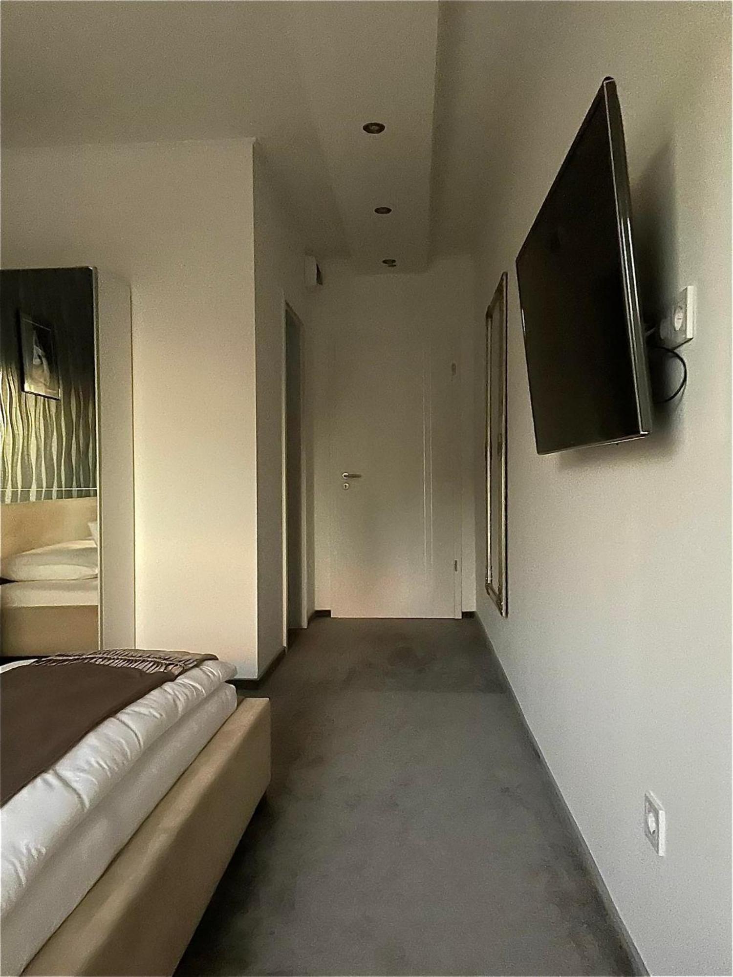 Titan Centrum Apartman Ньиредьхаза Экстерьер фото